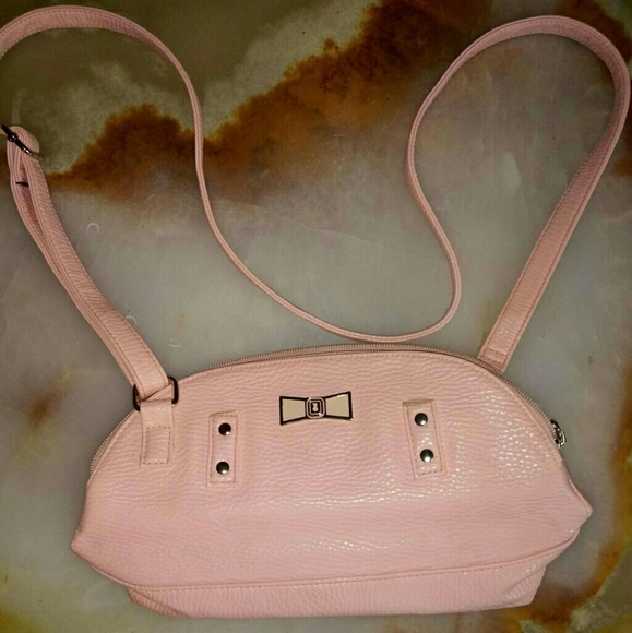 Handbags - 🪶 Small Pink purse
